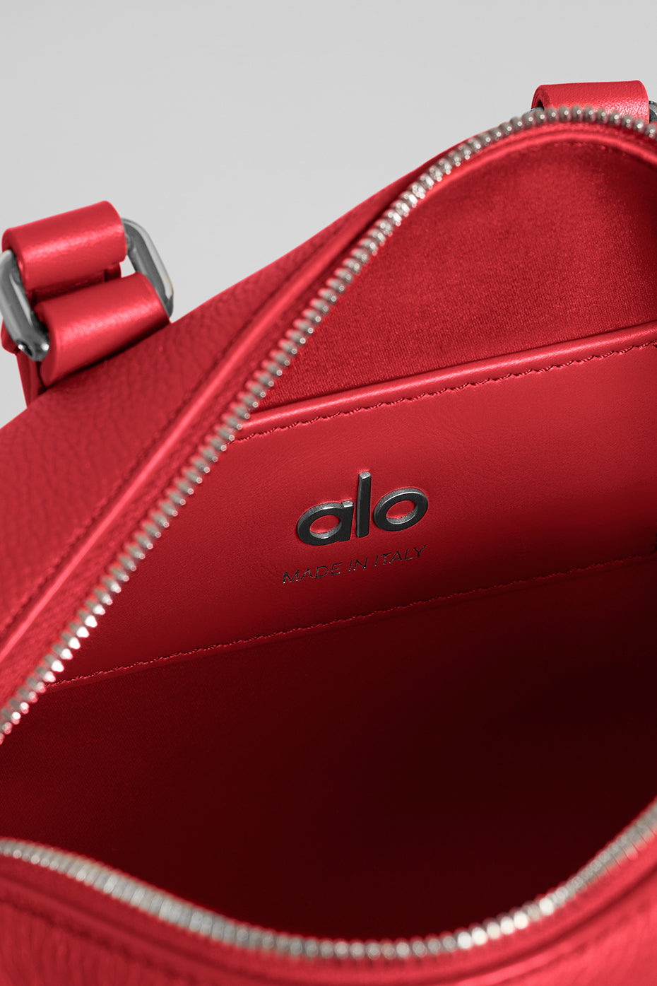 ALO Mini Voyage - Bright Red Leather - Image 7