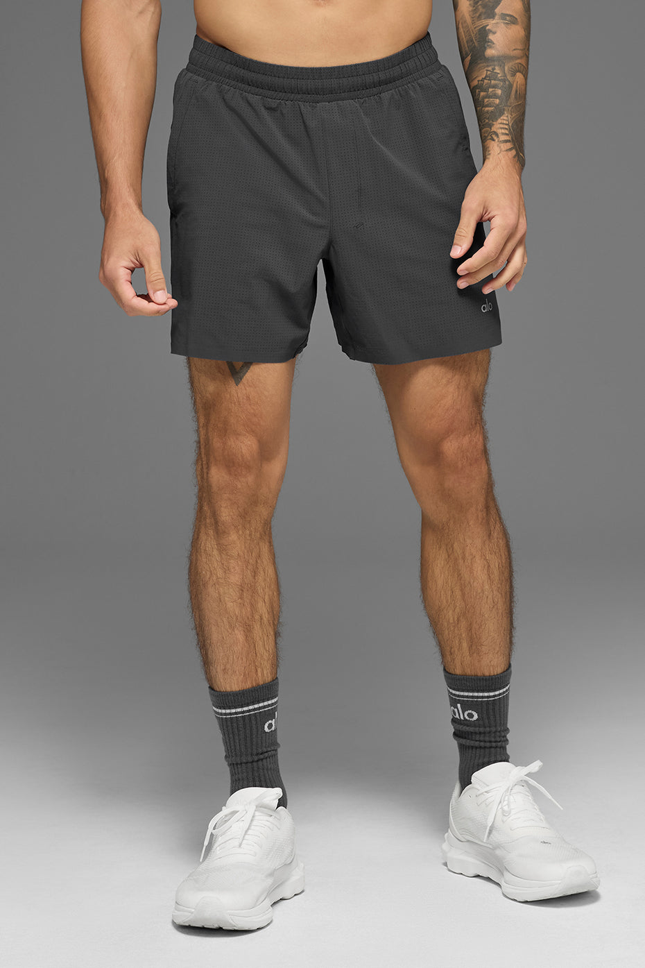 5 Traction Running Short - Anthracite - Image 3