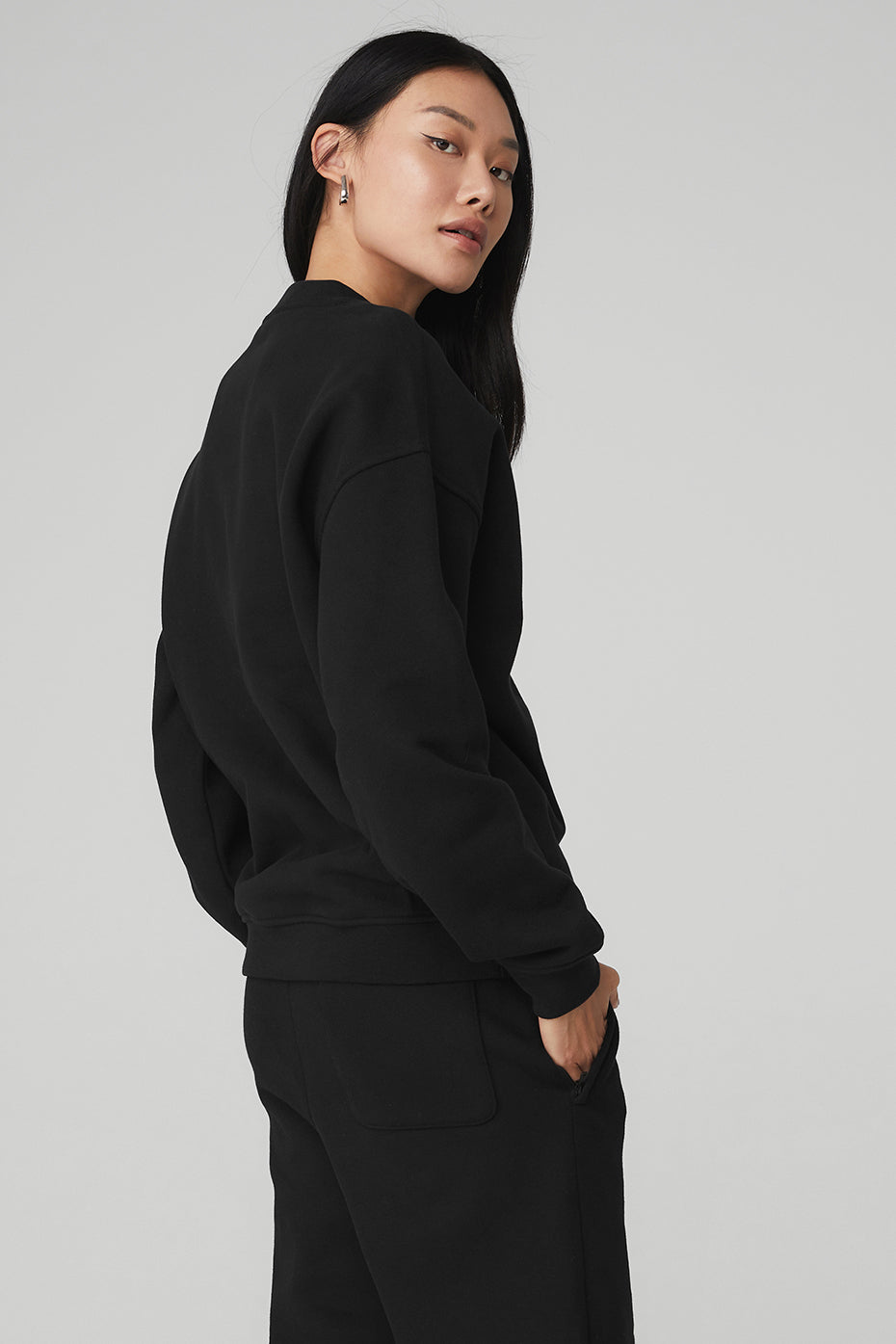 Renown Heavy Weight Crew Neck Pullover - Black - Image 2
