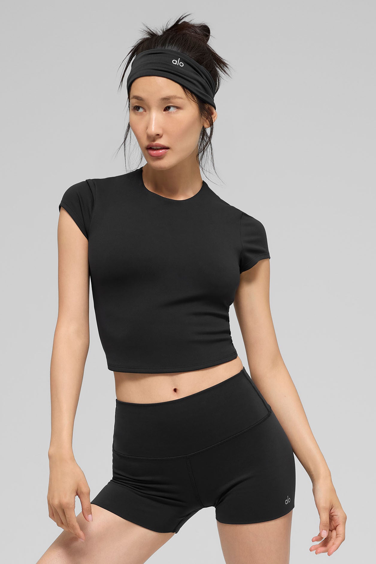 ALO Softsculpt Precision Short Sleeve Top - Black - Image 3