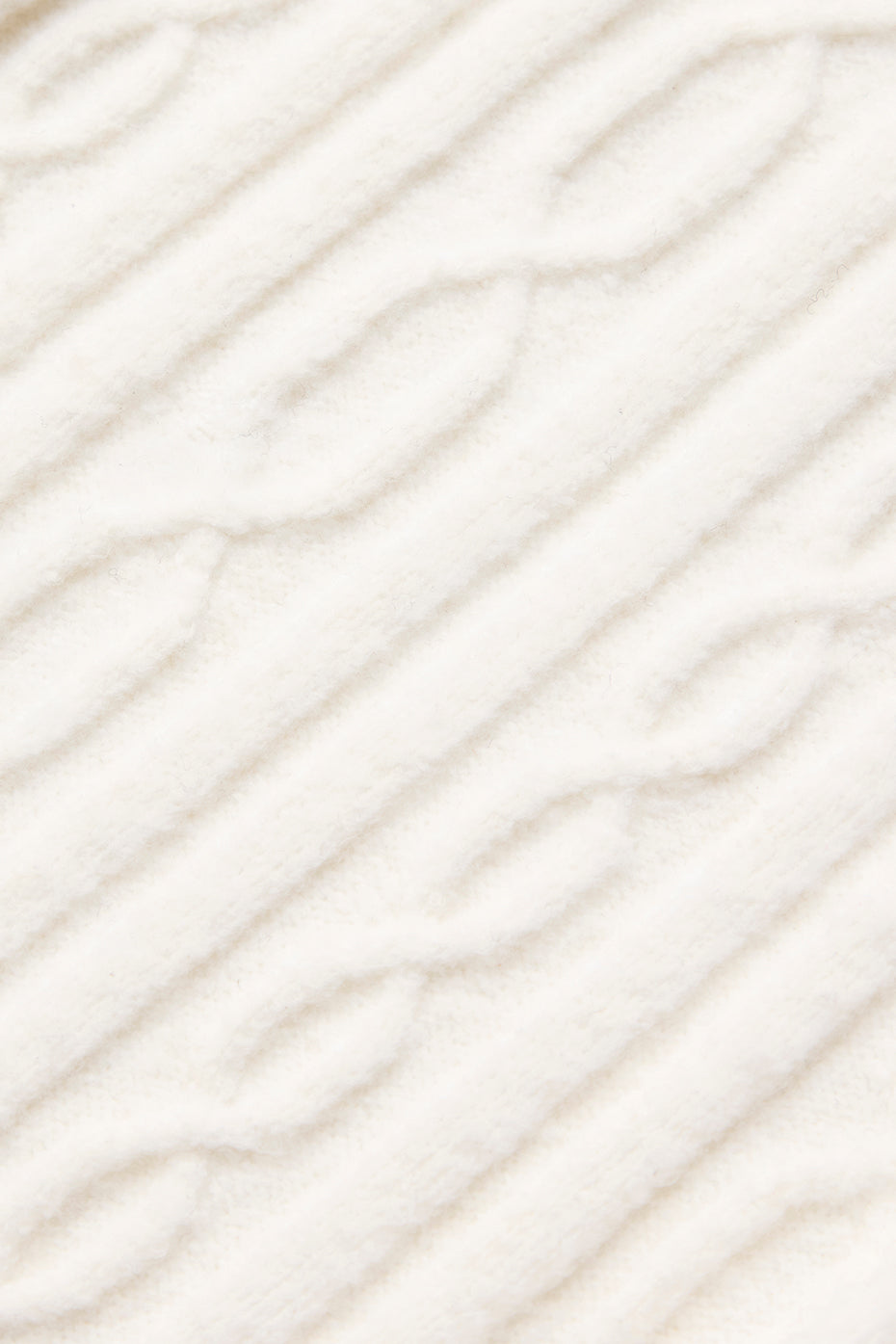 Cable Knit Winter Bliss Short - Ivory - Image 5